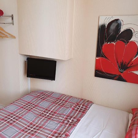 Foxhall Village Guest House Blackpool Ngoại thất bức ảnh