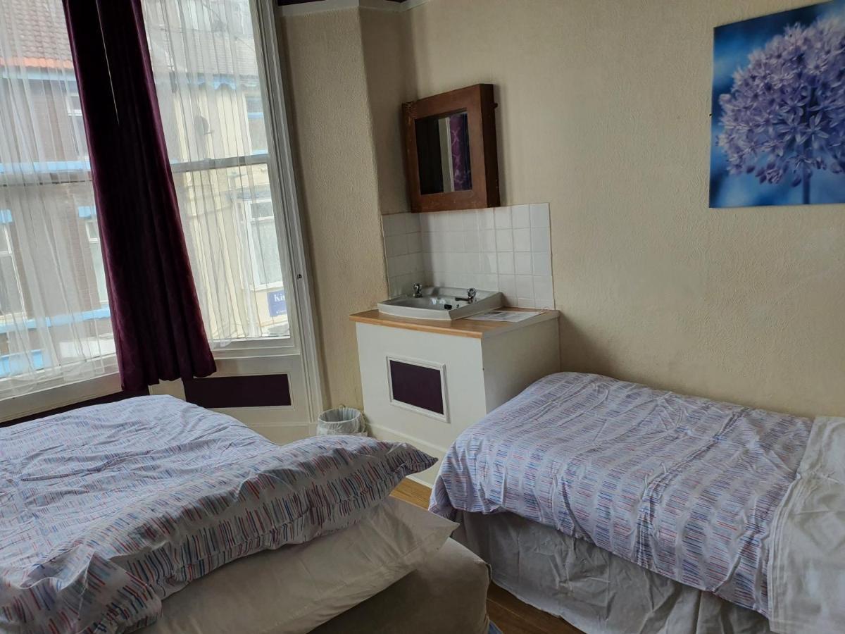 Foxhall Village Guest House Blackpool Ngoại thất bức ảnh
