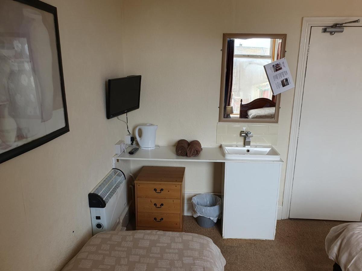 Foxhall Village Guest House Blackpool Ngoại thất bức ảnh