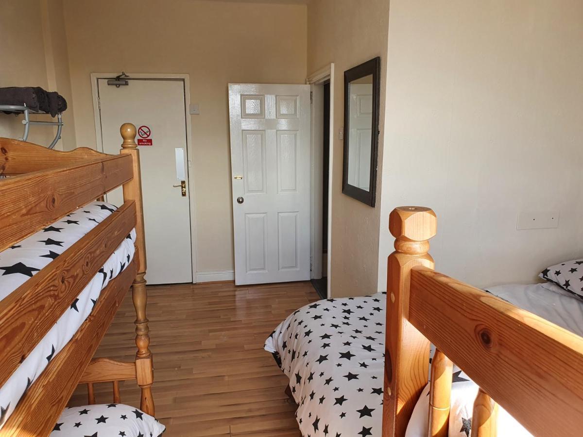 Foxhall Village Guest House Blackpool Ngoại thất bức ảnh