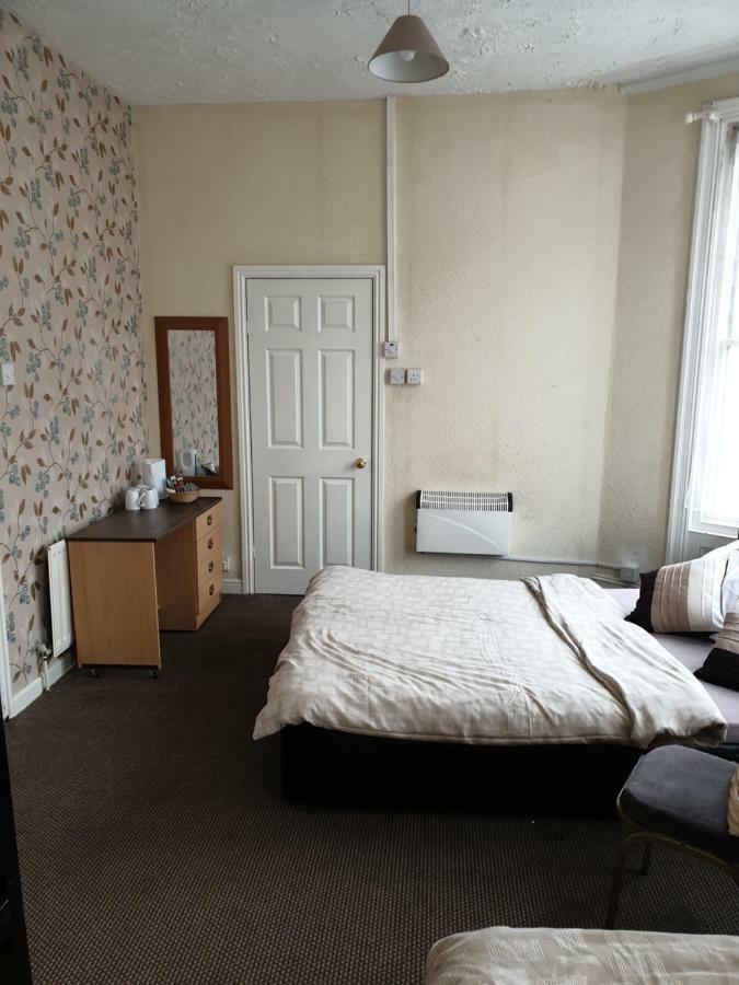 Foxhall Village Guest House Blackpool Ngoại thất bức ảnh