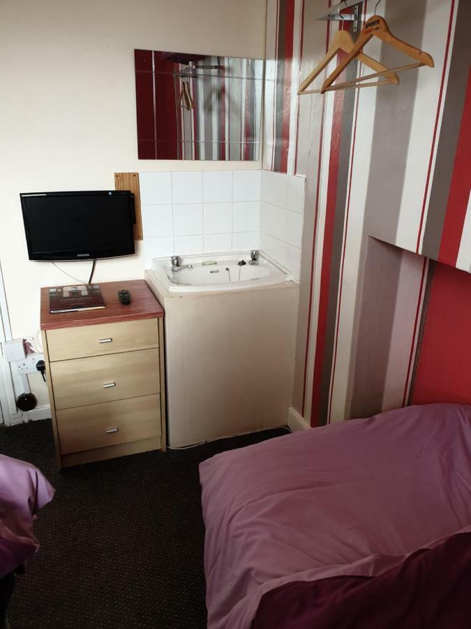 Foxhall Village Guest House Blackpool Ngoại thất bức ảnh